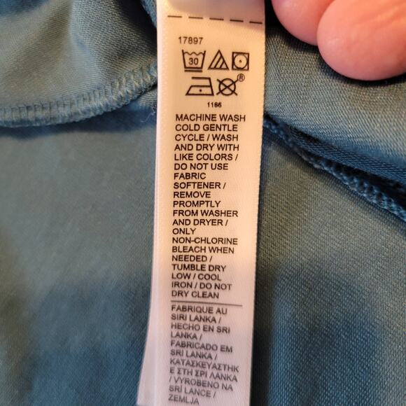 Athleta Radiant Tank Women's XS Teal Twist Front Athletic Athleisure Athletic - Picture 8 of 11